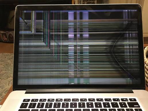 Skiles macbook ekranas
